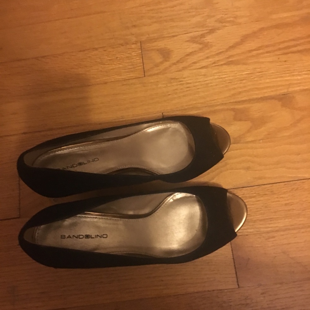 Bandolino Peep Toe Wedges